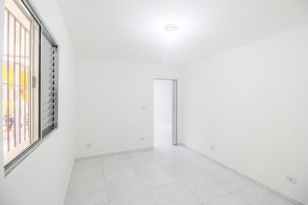 Quarto de apartamento para alugar com 1 quarto, 30m² em Vila Santa Terezinha, Carapicuíba