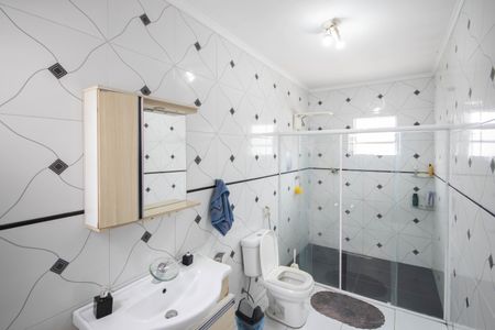 Banheiro 1 de casa à venda com 4 quartos, 240m² em Jardim Japao, São Paulo