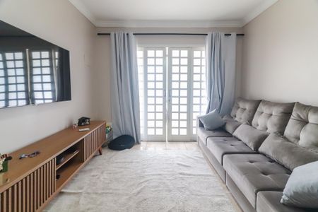 Sala de casa à venda com 3 quartos, 125m² em Vila Albano, São Paulo