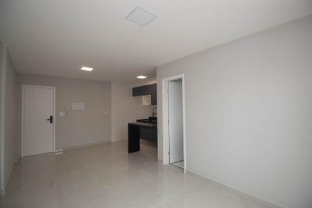 Sala / Cozinha / Quarto  de kitnet/studio para alugar com 1 quarto, 32m² em Vila Santa Terezinha (zona Norte), São Paulo