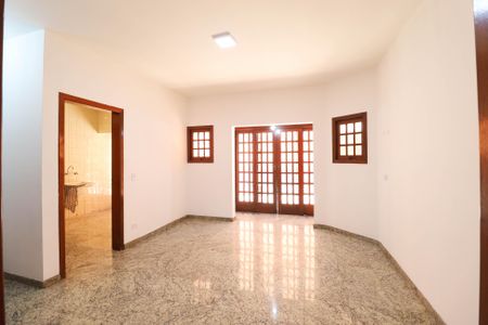 Casa à venda com 3 quartos, 267m² em Vila Isolina Mazzei, São Paulo