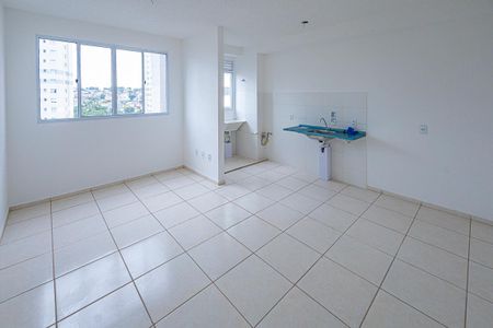 sala de apartamento para alugar com 2 quartos, 44m² em Mantiqueira, Belo Horizonte