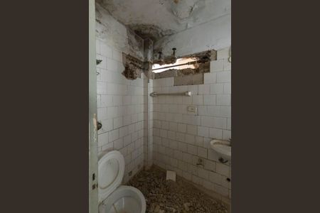 Banheiro de kitnet/studio à venda com 1 quarto, 37m² em República, São Paulo