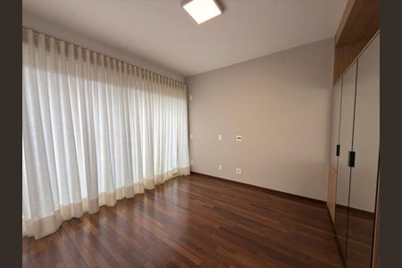 Casa à venda com 3 quartos, 310m² em Cidade Santos Dumont, Jundiaí