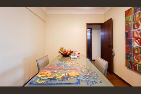 Sala de apartamento à venda com 3 quartos, 110m² em Serra, Belo Horizonte