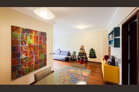 Sala de apartamento à venda com 3 quartos, 110m² em Serra, Belo Horizonte