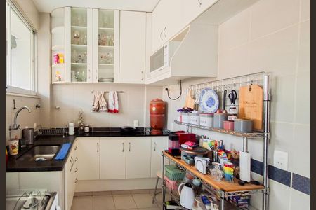 Cozinha e Área de Serviço de apartamento à venda com 3 quartos, 110m² em Serra, Belo Horizonte