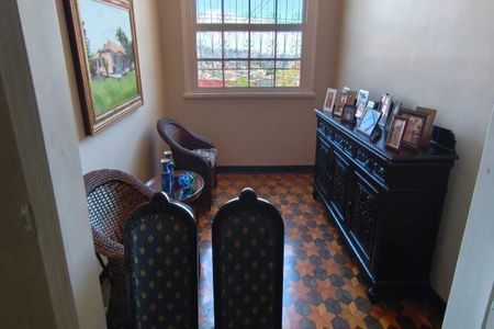 Casa à venda com 4 quartos, 465m² em Bonfim, Belo Horizonte