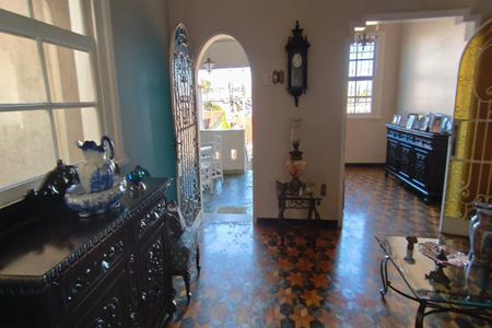 Casa à venda com 4 quartos, 465m² em Bonfim, Belo Horizonte