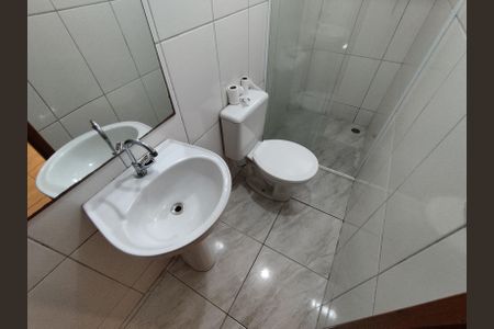 Banheiro - torneira de casa para alugar com 1 quarto, 32m² em Vila Caraguata, São Paulo