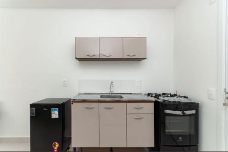 Cozinha Americana de apartamento para alugar com 1 quarto, 27m² em Parque Industrial Tomas Edson, São Paulo