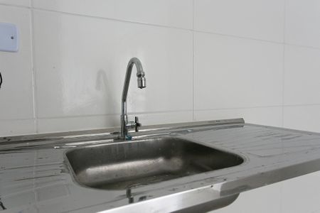 Cozinha de apartamento para alugar com 1 quarto, 24m² em Vila Carrão, São Paulo
