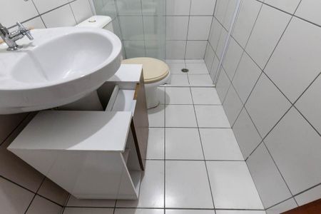 Banheiro de kitnet/studio à venda com 1 quarto, 33m² em Santa Ifigênia, São Paulo