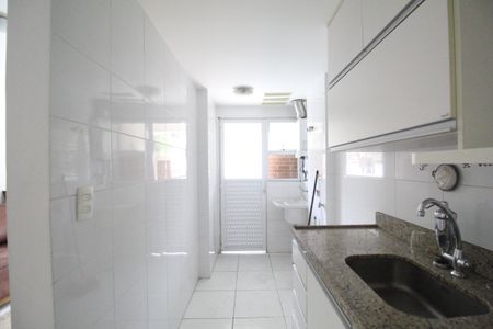 Apartamento à venda com 54m², 2 quartos e 1 vagaCozinha