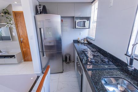cozinha de apartamento à venda com 2 quartos, 87m² em Santa Monica, Belo Horizonte