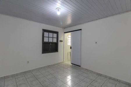 Quarto de casa para alugar com 1 quarto, 33m² em Vila California, São Paulo