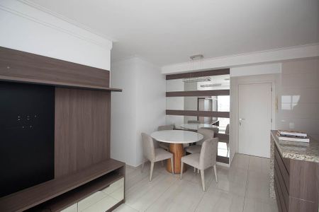 Sala  de apartamento para alugar com 2 quartos, 63m² em Vila Gustavo, São Paulo