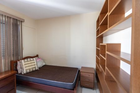 Quarto de apartamento à venda com 1 quarto, 60m² em Vila Itapura, Campinas