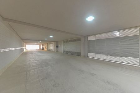 Casa de condomínio para alugar com 431m², 4 quartos e 4 vagas Casa de condomínio para alugar com 431m², 4 quartos e 4 vagasEntrada da Garagem