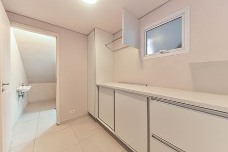 Casa de condomínio para alugar com 431m², 4 quartos e 4 vagas Casa de condomínio para alugar com 431m², 4 quartos e 4 vagasÁrea de Serviço