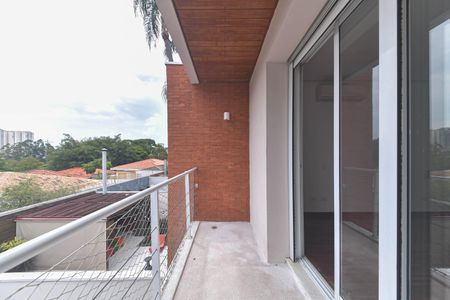 Casa de condomínio para alugar com 431m², 4 quartos e 4 vagas Casa de condomínio para alugar com 431m², 4 quartos e 4 vagasSuíte 4 - Varanda