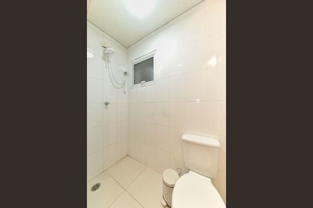 Casa de condomínio para alugar com 431m², 4 quartos e 4 vagas Casa de condomínio para alugar com 431m², 4 quartos e 4 vagasÁrea de Serviço - Banheiro