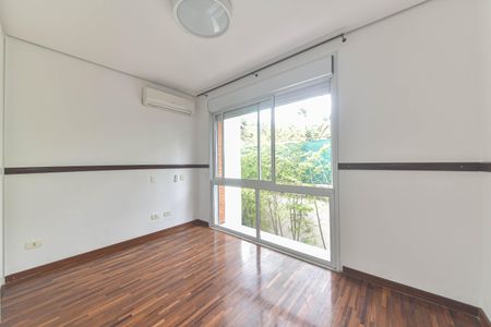 Casa de condomínio para alugar com 431m², 4 quartos e 4 vagas Casa de condomínio para alugar com 431m², 4 quartos e 4 vagasSuíte 1