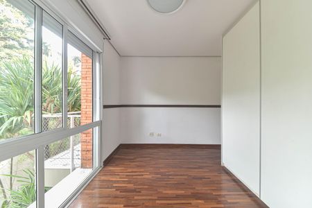 Casa de condomínio para alugar com 431m², 4 quartos e 4 vagas Casa de condomínio para alugar com 431m², 4 quartos e 4 vagasSuíte 1