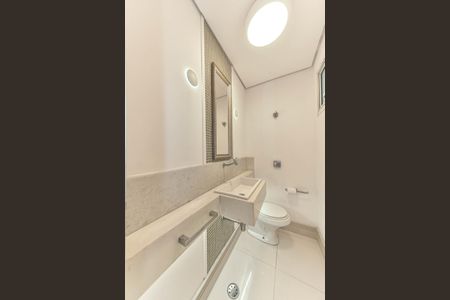 Casa de condomínio para alugar com 431m², 4 quartos e 4 vagas Casa de condomínio para alugar com 431m², 4 quartos e 4 vagasLavabo