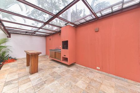 Casa de condomínio para alugar com 431m², 4 quartos e 4 vagas Casa de condomínio para alugar com 431m², 4 quartos e 4 vagasQuintal - Área Gourmet