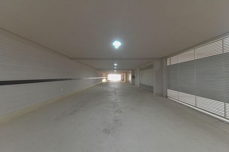 Casa de condomínio para alugar com 431m², 4 quartos e 4 vagas Casa de condomínio para alugar com 431m², 4 quartos e 4 vagasEntrada da Garagem