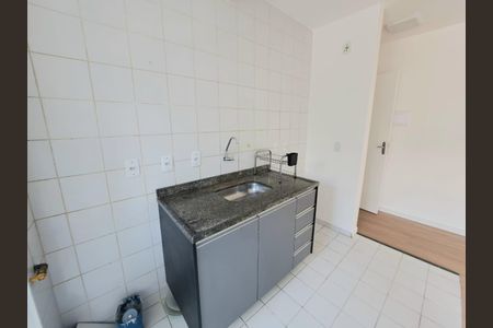 Cozinha de apartamento para alugar com 2 quartos, 48m² em Santa Maria, Osasco