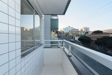 Apartamento à venda com 82m², 3 quartos e 2 vagasVaranda da Suíte