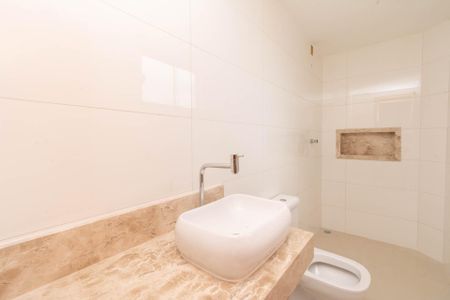 Apartamento à venda com 82m², 3 quartos e 2 vagas Apartamento à venda com 82m², 3 quartos e 2 vagasBanheiro da Suíte