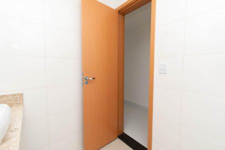 Apartamento à venda com 82m², 3 quartos e 2 vagas Apartamento à venda com 82m², 3 quartos e 2 vagasBanheiro Social