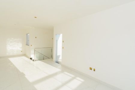 Apartamento à venda com 156m², 3 quartos e 2 vagasCobertura - Sala