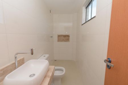 Apartamento à venda com 82m², 3 quartos e 1 vaga Apartamento à venda com 82m², 3 quartos e 1 vagaBanheiro da Suíte