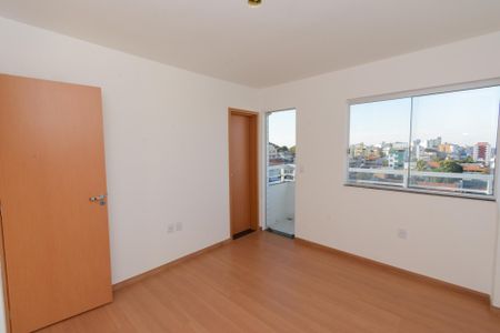 Apartamento à venda com 82m², 3 quartos e 1 vaga Apartamento à venda com 82m², 3 quartos e 1 vagaSuíte