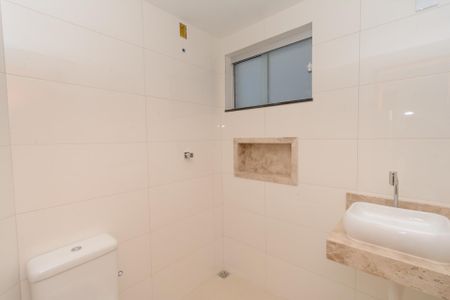 Apartamento à venda com 82m², 3 quartos e 1 vaga Apartamento à venda com 82m², 3 quartos e 1 vagaBanheiro Social