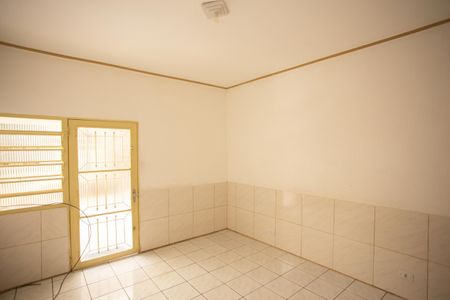 SALA de casa para alugar com 2 quartos, 70m² em Chácara São João, São Paulo