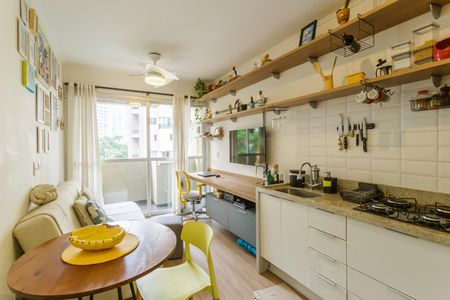 Sala/Cozinha de apartamento para alugar com 1 quarto, 37m² em Vila Uberabinha, São Paulo