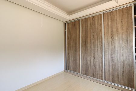 Quarto de apartamento para alugar com 1 quarto, 42m² em Vila Ipiranga, Porto Alegre