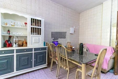 Casa à venda com 5 quartos, 240m² em Charitas, Niterói