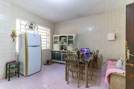 Casa à venda com 5 quartos, 240m² em Charitas, Niterói