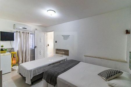 Casa à venda com 5 quartos, 240m² em Charitas, Niterói