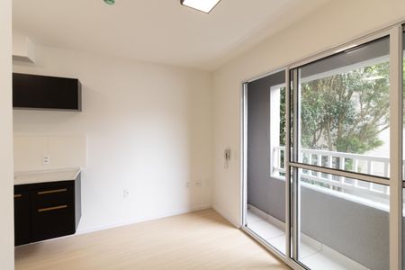 Quarto de kitnet/studio para alugar com 1 quarto, 19m² em Vila Santo Estefano, São Paulo