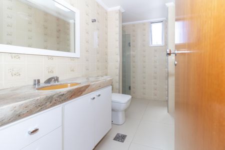 Apartamento para alugar com 120m², 3 quartos e 2 vagasBanheiro da Suíte