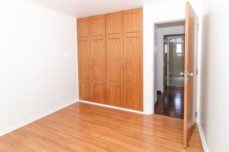 Apartamento para alugar com 120m², 3 quartos e 2 vagasQuarto 2