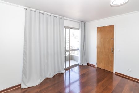 Apartamento para alugar com 120m², 3 quartos e 2 vagasVaranda