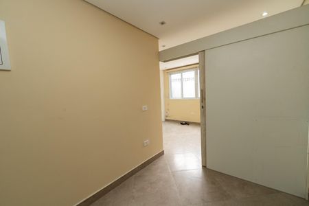Sala de casa para alugar com 1 quarto, 50m² em Vila Pouso Alegre, Barueri